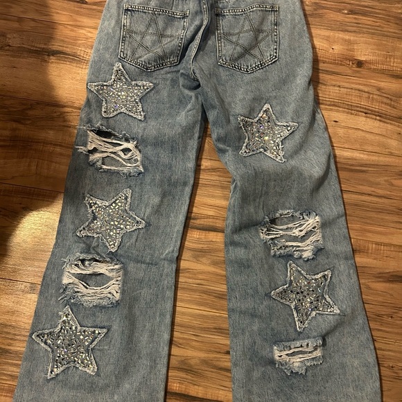 NWOT. Stylish Blue Star-Embellished Women's Jeans - Picture 8 of 8